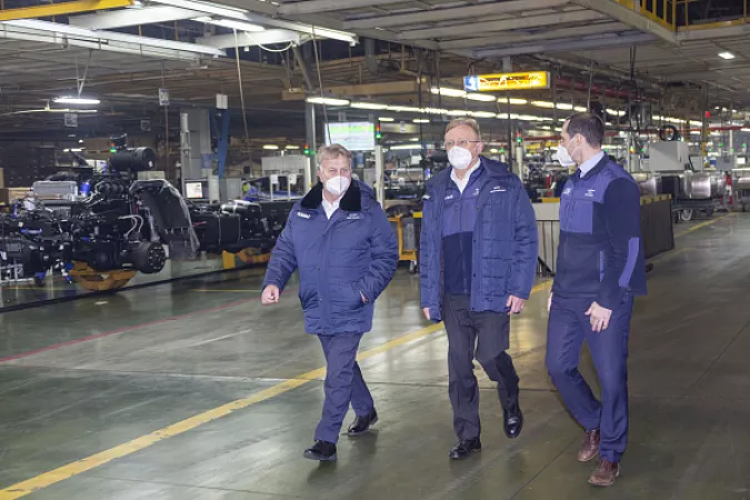 Генеральный директор «КАМАЗа» посетил автомобильный завод